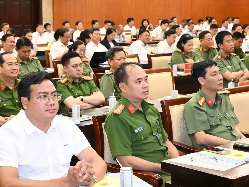 Bí thư Thành ủy TPHCM Trần Lưu Quang: Lập “bản đồ tình hình ma túy" đến từng xã, phường, đặc khu Bí thư Thành ủy TPHCM Trần Lưu Quang: Lập “bản đồ tình hình ma túy" đến từng xã, phường, đặc khu