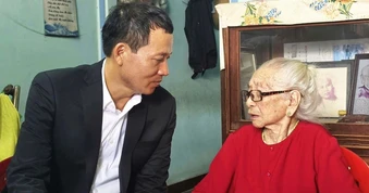 Bí thư Vũ Hồng Văn thăm, tri ân Mẹ Việt Nam anh hùng ở Đồng Nai