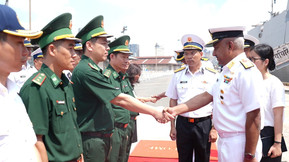 Biên đội tàu Hải quân Ấn Độ thăm Thành phố Hồ Chí Minh Biên đội tàu Hải quân Ấn Độ thăm Thành phố Hồ Chí Minh