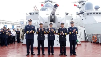 Biên đội tàu Hải quân Việt Nam-Trung Quốc gặp gỡ nhằm tăng cường hợp tác hữu nghị