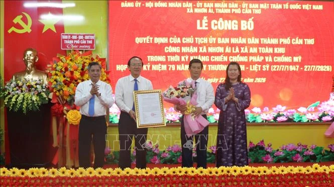 Biến niềm tự hào về danh hiệu An toàn khu thành động lực phát triển Biến niềm tự hào về danh hiệu An toàn khu thành động lực phát triển