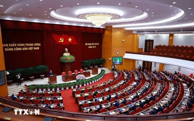Bộ Chính trị ban hành Chương trình hành động thực hiện Nghị quyết Trung ương 3 về đổi mới mô hình phát triển Việt Nam Bộ Chính trị ban hành Chương trình hành động thực hiện Nghị quyết Trung ương 3 về đổi mới mô hình phát triển Việt Nam