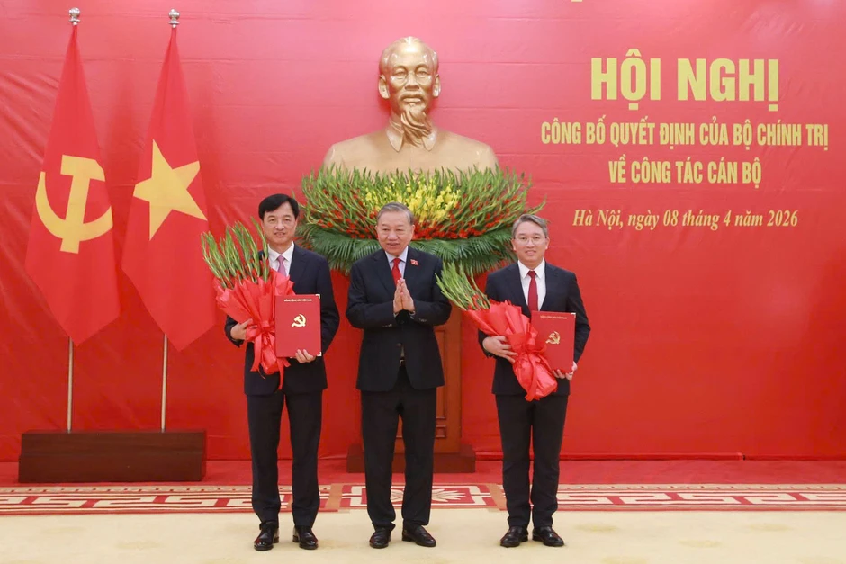 Bộ Chính trị bổ nhiệm ông Nguyễn Hải Ninh làm Chánh Văn phòng Trung ương Đảng Bộ Chính trị bổ nhiệm ông Nguyễn Hải Ninh làm Chánh Văn phòng Trung ương Đảng