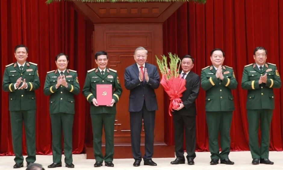 Bộ Chính trị chỉ định nhân sự các đảng ủy trực thuộc Trung ương Bộ Chính trị chỉ định nhân sự các đảng ủy trực thuộc Trung ương