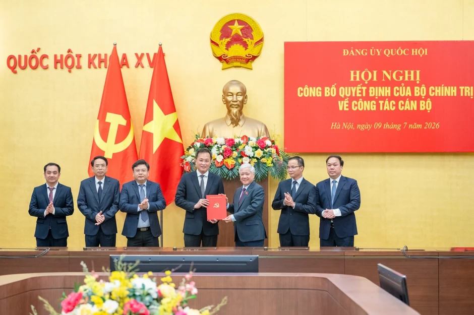 Bộ Chính trị chỉ định Ủy ban Kiểm tra Đảng ủy Quốc hội nhiệm kỳ 2025 - 2030 Bộ Chính trị chỉ định Ủy ban Kiểm tra Đảng ủy Quốc hội nhiệm kỳ 2025 - 2030