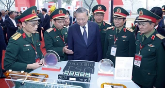 Bộ Chính trị: Đến 2030, Việt Nam làm chủ một số công nghệ chế biến sâu đất hiếm, bán dẫn