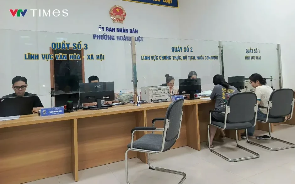 Bộ Chính trị định hướng tinh giản từ 5-10% biên chế giai đoạn 2027-2031 Bộ Chính trị định hướng tinh giản từ 5-10% biên chế giai đoạn 2027-2031