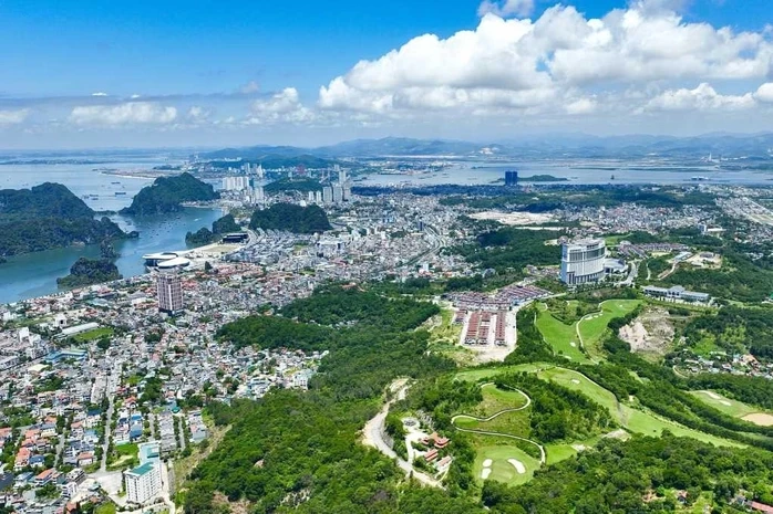 Bộ Chính trị đồng ý chủ trương lập thành phố Quảng Ninh trực thuộc Trung ương Bộ Chính trị đồng ý chủ trương lập thành phố Quảng Ninh trực thuộc Trung ương