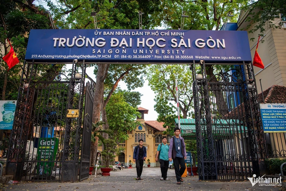 Bộ Chính trị: Giảm tối thiểu 20% đầu mối cơ sở giáo dục đại học trước tháng 4/2027 Bộ Chính trị: Giảm tối thiểu 20% đầu mối cơ sở giáo dục đại học trước tháng 4/2027