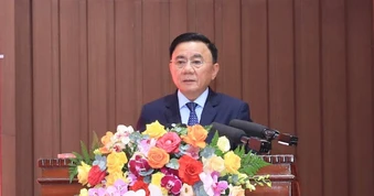Bộ Chính trị: Nghiên cứu tổng kết, sửa đổi tổng thể Hiến pháp năm 2013