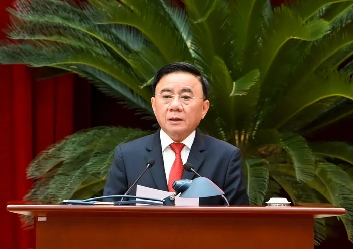 Bộ Chính trị: Nghiên cứu việc đánh giá hằng quý đối với cán bộ lãnh đạo, quản lý Bộ Chính trị: Nghiên cứu việc đánh giá hằng quý đối với cán bộ lãnh đạo, quản lý
