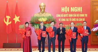 Bộ Chính trị quyết định công tác tổ chức và cán bộ với 5 cơ quan