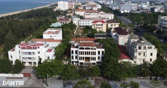 Bộ Chính trị: Thống kê toàn bộ trụ sở, nhà đất dôi dư sau sáp nhập