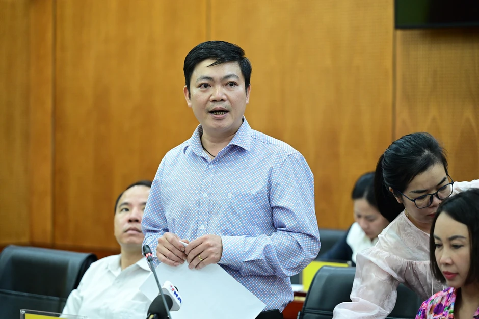Bộ Chính trị thống nhất tăng lương cơ sở lên 2,53 triệu đồng từ 1/7 Bộ Chính trị thống nhất tăng lương cơ sở lên 2,53 triệu đồng từ 1/7