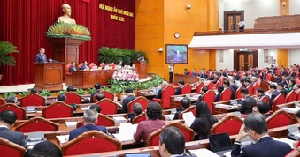 Bộ Chính trị: Tiếp tục tinh giản biên chế, không giữ ghế vì lợi ích cục bộ