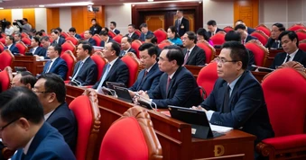 Bộ Chính trị yêu cầu xây dựng phương án bổ sung biên chế, điều động cán bộ