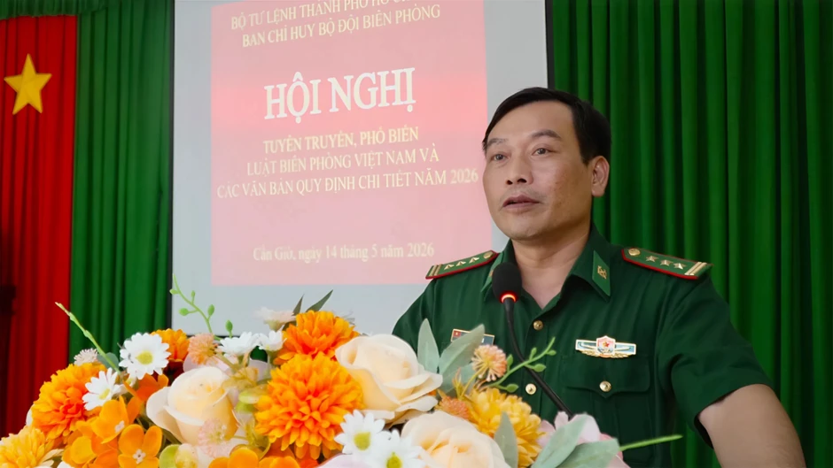 Bộ đội Biên phòng Thành phố Hồ Chí Minh phổ biến pháp luật tại khu vực biên giới biển Bộ đội Biên phòng Thành phố Hồ Chí Minh phổ biến pháp luật tại khu vực biên giới biển