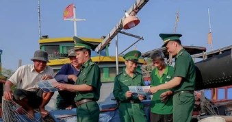 Bộ đội Biên phòng Thành phố Hồ Chí Minh phổ biến pháp luật tại khu vực biên giới biển