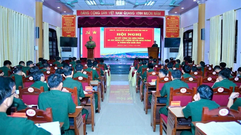 Bộ đội Biên phòng tỉnh Nghệ An khen thưởng nhiều tập thể, cá nhân có thành tích xuất sắc Bộ đội Biên phòng tỉnh Nghệ An khen thưởng nhiều tập thể, cá nhân có thành tích xuất sắc
