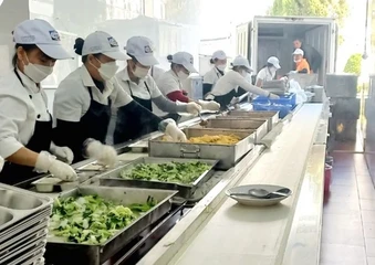 Bộ Giáo dục: Công khai danh sách các đơn vị cung cấp thực phẩm cho trường học để giám sát