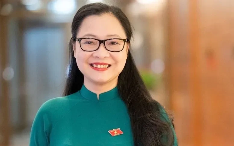 Bổ nhiệm bà Nguyễn Thị Quyên Thanh làm Thứ trưởng Bộ Giáo dục và Đào tạo Bổ nhiệm bà Nguyễn Thị Quyên Thanh làm Thứ trưởng Bộ Giáo dục và Đào tạo