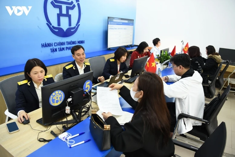 Bộ Nội vụ đề nghị các bộ và địa phương báo cáo việc giao, quản lý biên chế Bộ Nội vụ đề nghị các bộ và địa phương báo cáo việc giao, quản lý biên chế