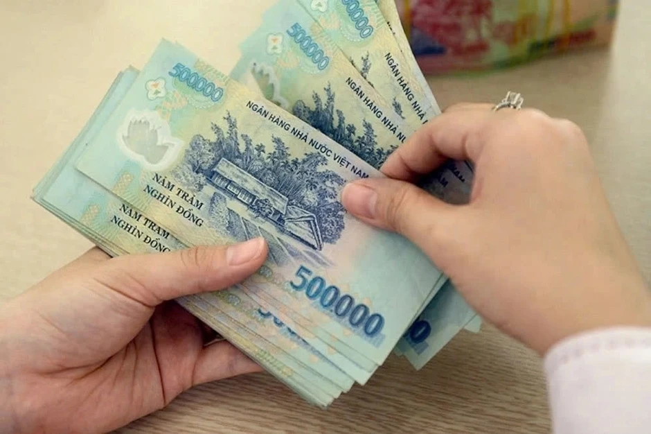 Bộ Nội vụ đề xuất tăng lương cơ sở lên 2,53 triệu đồng/tháng từ 1/7
