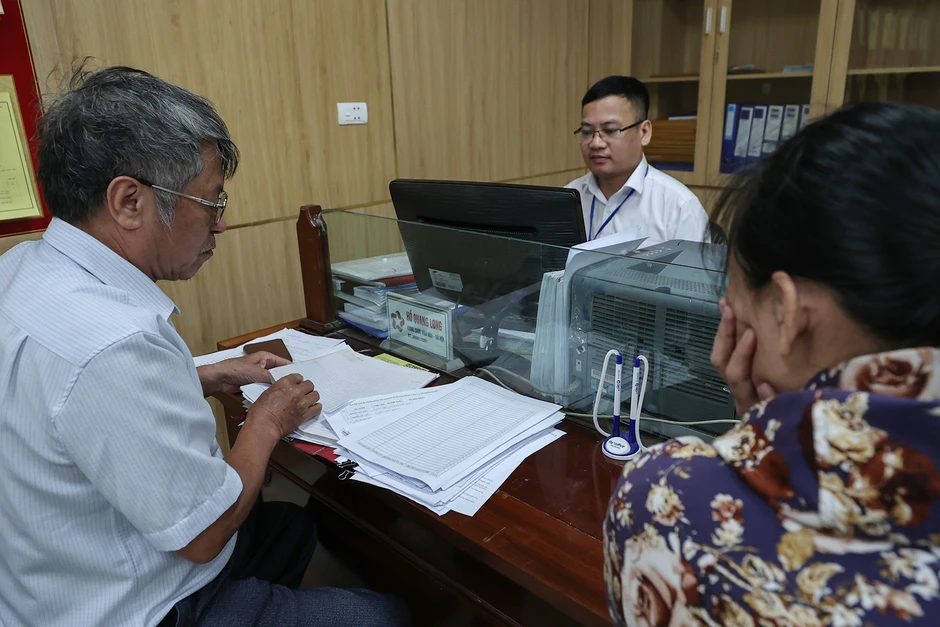 Bộ Nội vụ giải đáp việc tính thời gian nghỉ ốm khi xếp loại công chức Bộ Nội vụ giải đáp việc tính thời gian nghỉ ốm khi xếp loại công chức