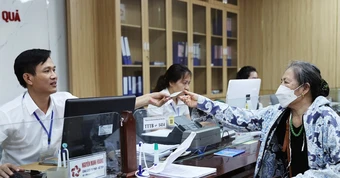 Bộ Nội vụ: Tăng 8% trợ cấp hằng tháng cho cán bộ xã già yếu đã nghỉ việc