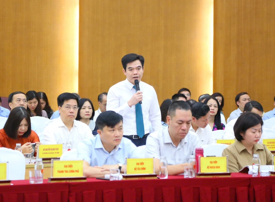 Bộ Nội vụ thông tin về tiền lương của cán bộ, công chức sau sắp xếp Bộ Nội vụ thông tin về tiền lương của cán bộ, công chức sau sắp xếp
