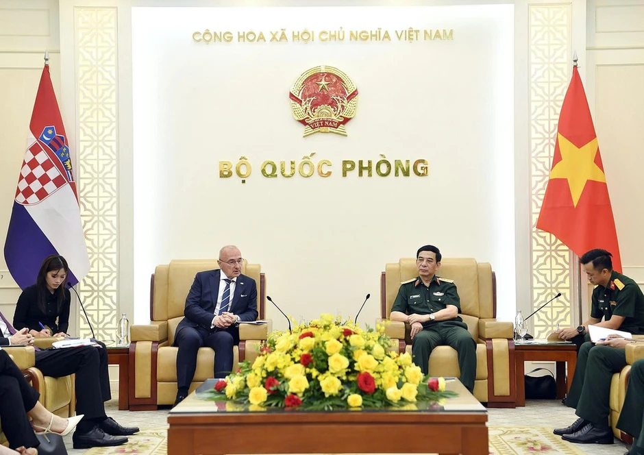 Bộ Quốc phòng Việt Nam sẵn sàng đón, tiếp các đoàn Bộ Quốc phòng Croatia sang tìm hiểu cơ hội hợp tác Bộ Quốc phòng Việt Nam sẵn sàng đón, tiếp các đoàn Bộ Quốc phòng Croatia sang tìm hiểu cơ hội hợp tác