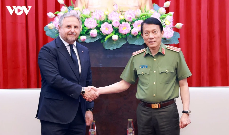 Bộ trưởng Bộ Công an Lương Tam Quang tiếp Phó Chủ tịch cấp cao Tập đoàn Leonardo