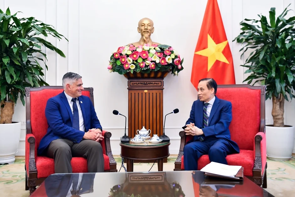 Bộ trưởng Bộ Ngoại giao Lê Hoài Trung tiếp Đoàn nghị sĩ Hoa Kỳ Bộ trưởng Bộ Ngoại giao Lê Hoài Trung tiếp Đoàn nghị sĩ Hoa Kỳ