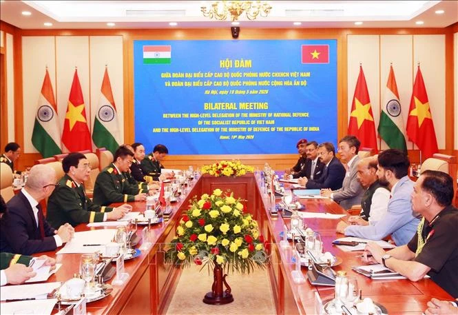 Bộ trưởng Bộ Quốc phòng Ấn Độ thăm chính thức Việt Nam Bộ trưởng Bộ Quốc phòng Ấn Độ thăm chính thức Việt Nam