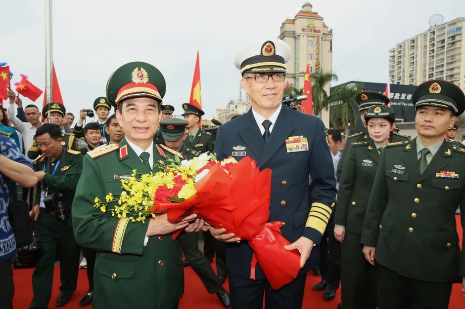 Bộ trưởng Bộ Quốc phòng Việt Nam và Trung Quốc chủ trì Giao lưu Hữu nghị quốc phòng biên giới Bộ trưởng Bộ Quốc phòng Việt Nam và Trung Quốc chủ trì Giao lưu Hữu nghị quốc phòng biên giới