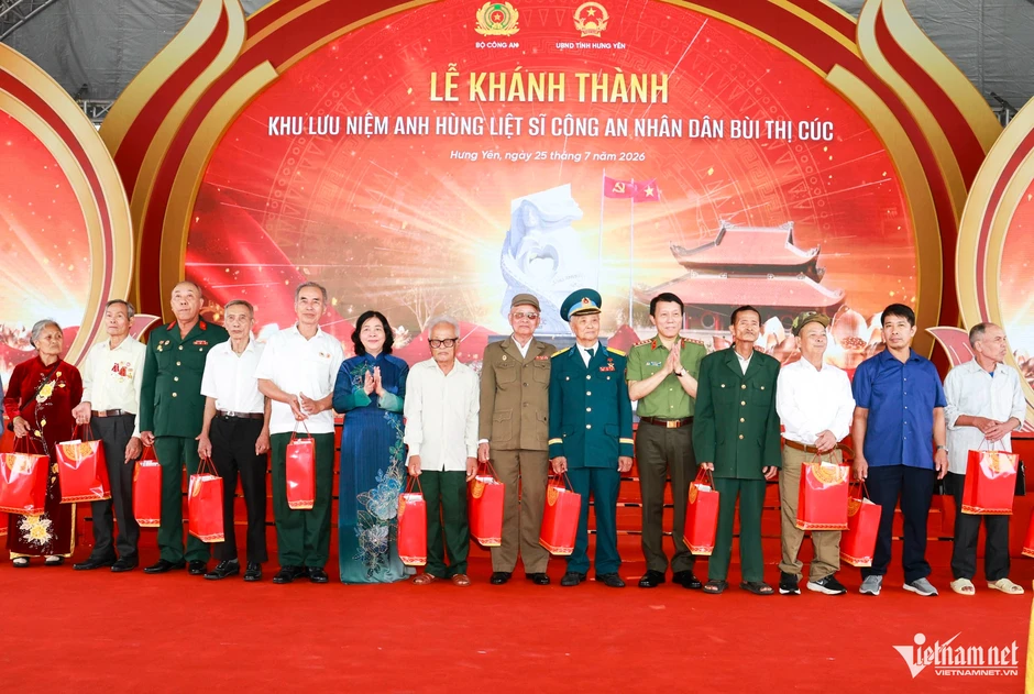 Bộ trưởng Công an: Khu lưu niệm Anh hùng Bùi Thị Cúc là địa chỉ đỏ có giá trị đặc biệt