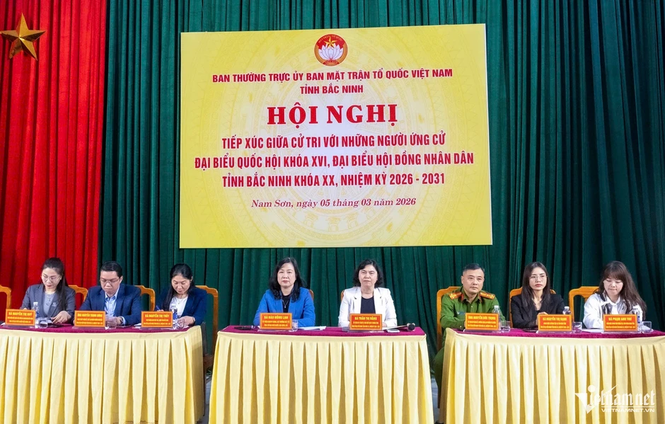Bộ trưởng Đào Hồng Lan trình bày chương trình hành động trước cử tri Bắc Ninh