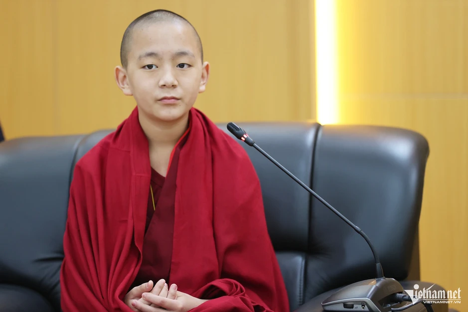 Bộ trưởng Đào Ngọc Dung tiếp Hoàng tôn Vairochana Rinpoche Bộ trưởng Đào Ngọc Dung tiếp Hoàng tôn Vairochana Rinpoche