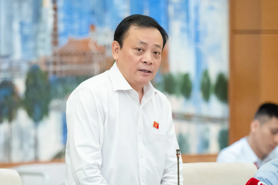 Bộ trưởng Hoàng Minh Sơn đề xuất có học bổng cho ngành trọng điểm Bộ trưởng Hoàng Minh Sơn đề xuất có học bổng cho ngành trọng điểm