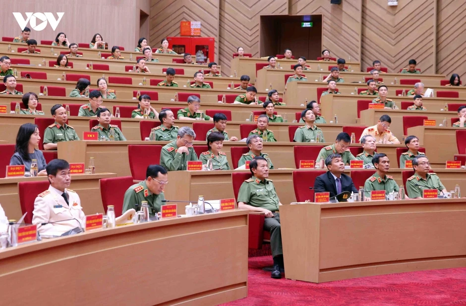 Bộ trưởng Lương Tam Quang chủ trì hội nghị sơ kết 1 năm thực hiện Nghị quyết số 59 Bộ trưởng Lương Tam Quang chủ trì hội nghị sơ kết 1 năm thực hiện Nghị quyết số 59