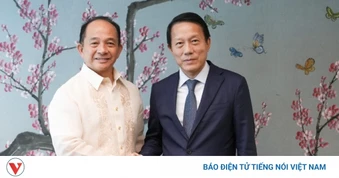 Bộ trưởng Lương Tam Quang gặp Cố vấn Hội đồng An ninh quốc gia Philippines