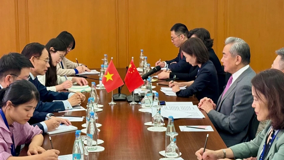 Bộ trưởng Ngoại giao Lê Hoài Trung gặp Bộ trưởng Ngoại giao Trung Quốc Vương Nghị Bộ trưởng Ngoại giao Lê Hoài Trung gặp Bộ trưởng Ngoại giao Trung Quốc Vương Nghị