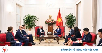 Bộ trưởng Ngoại giao Lê Hoài Trung tiếp Quốc vụ khanh Bộ Ngoại giao Thụy Điển