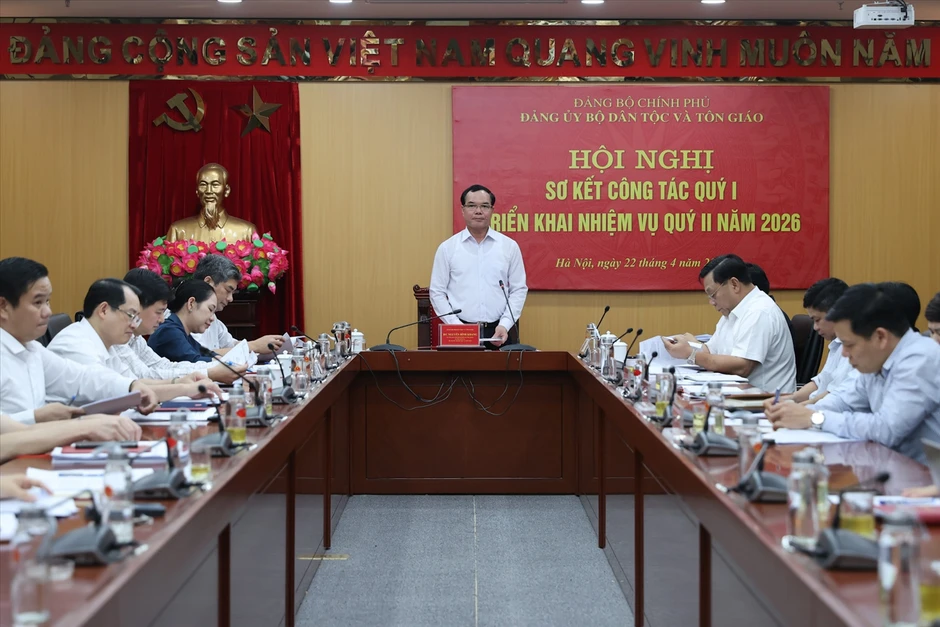 Bộ trưởng Nguyễn Đình Khang: Muốn làm tốt, cấp ủy phải đổi mới tư duy lãnh đạo Bộ trưởng Nguyễn Đình Khang: Muốn làm tốt, cấp ủy phải đổi mới tư duy lãnh đạo