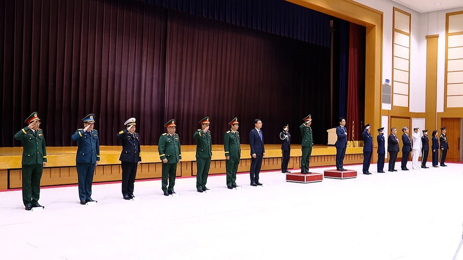 Bộ trưởng Quốc phòng Nhật Bản chủ trì lễ đón và hội đàm với Đại tướng Phan Văn Giang Bộ trưởng Quốc phòng Nhật Bản chủ trì lễ đón và hội đàm với Đại tướng Phan Văn Giang