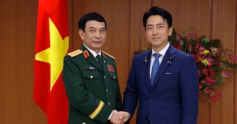 Bộ trưởng Quốc phòng Nhật Bản chủ trì lễ đón và hội đàm với Đại tướng Phan Văn Giang