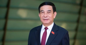 Bộ trưởng Quốc phòng Phan Văn Giang kiêm chức Phó Thủ tướng