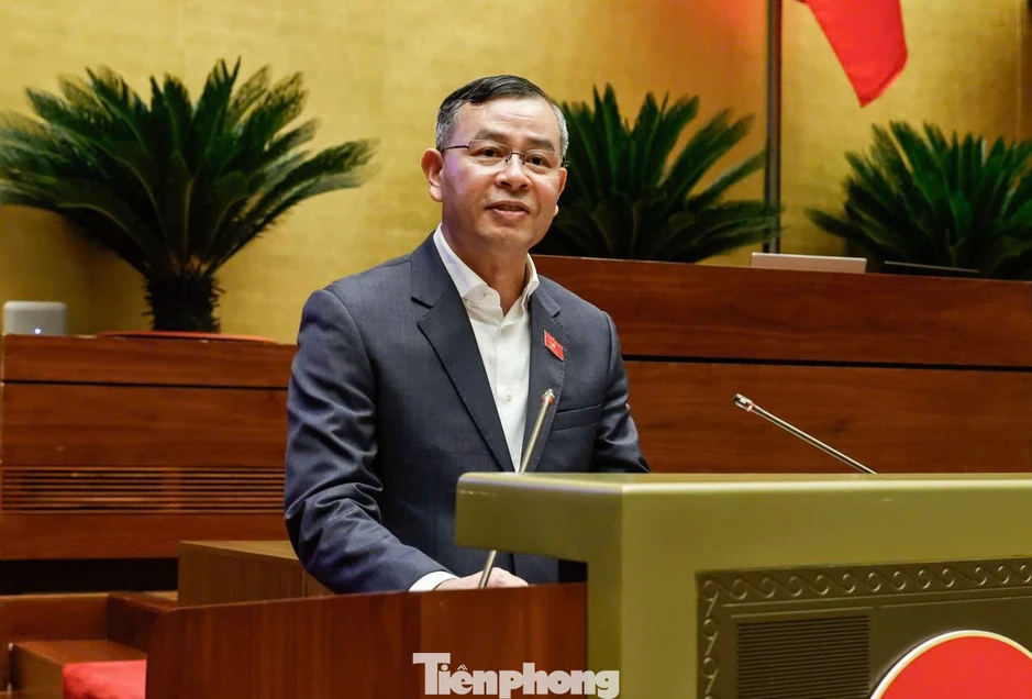 Bộ trưởng Tài chính: Ngưỡng doanh thu 1 tỷ đồng không phải nộp thuế 'hài hòa với thời điểm hiện nay' Bộ trưởng Tài chính: Ngưỡng doanh thu 1 tỷ đồng không phải nộp thuế 'hài hòa với thời điểm hiện nay'