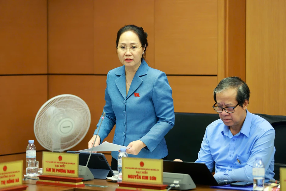 Bộ trưởng VHTTDL đề xuất chuyển nhà đất dôi dư thành nơi sinh hoạt văn hóa, thể thao Bộ trưởng VHTTDL đề xuất chuyển nhà đất dôi dư thành nơi sinh hoạt văn hóa, thể thao