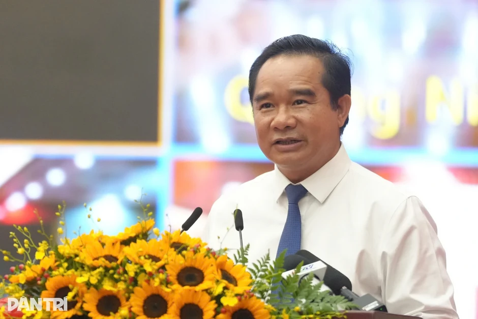 Bộ trưởng Xây dựng trả lời việc TPHCM muốn chuyển đổi dự án nhà ở Bộ trưởng Xây dựng trả lời việc TPHCM muốn chuyển đổi dự án nhà ở